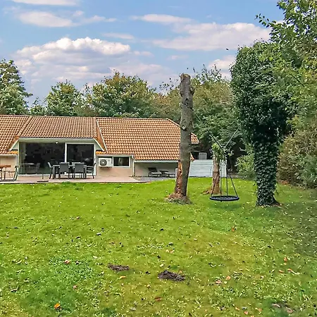 Сasa de vacaciones Awesome In With Kitchen