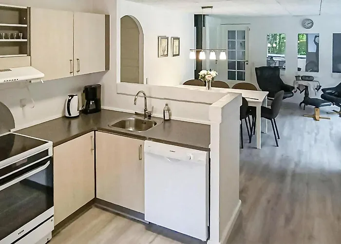 Feriehus Awesome In With Kitchen Oksbøl